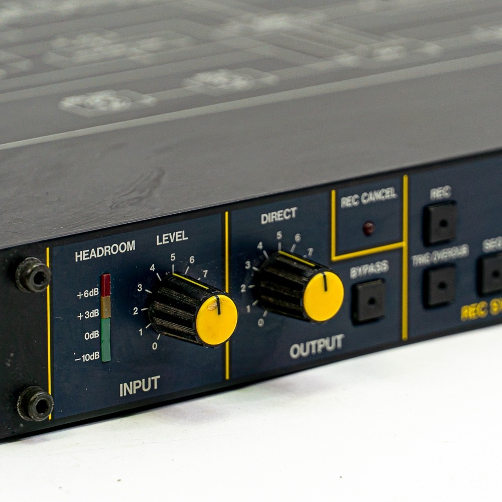 Korg SDD-2000 Vintage Rackmount Digital Delay & Sampler 12-Bit