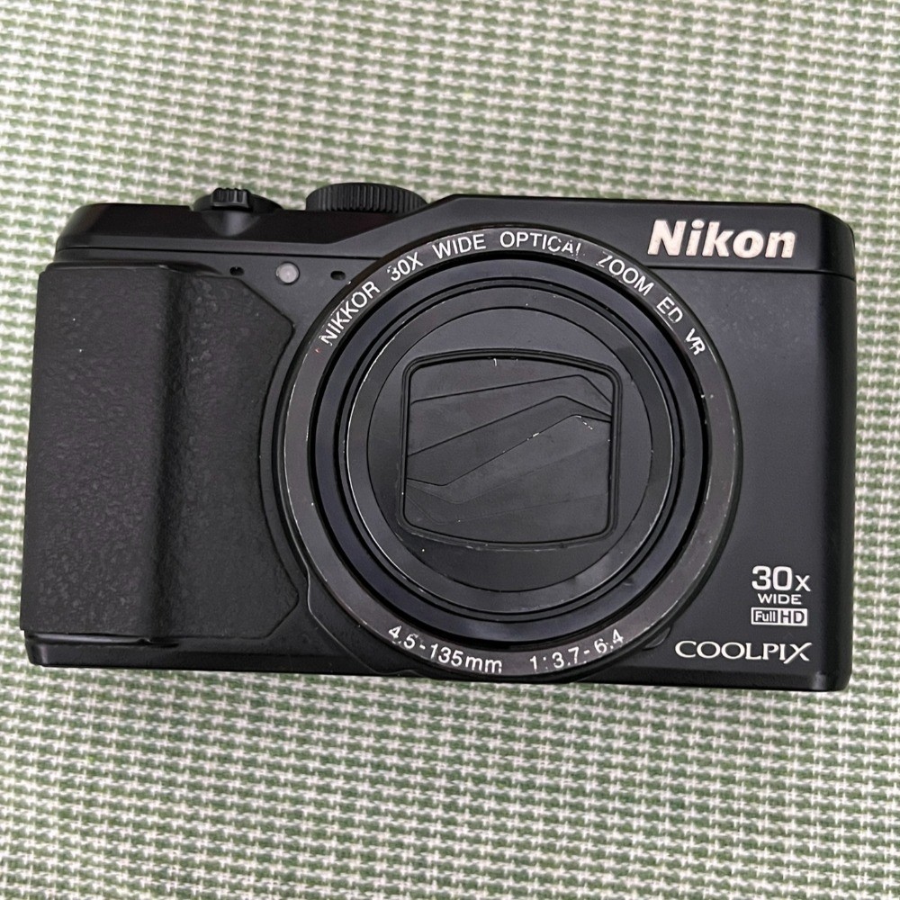 Nikon COOLPIX S9900 Black Digital Camera 16.0 MP 30x Optical Zoom