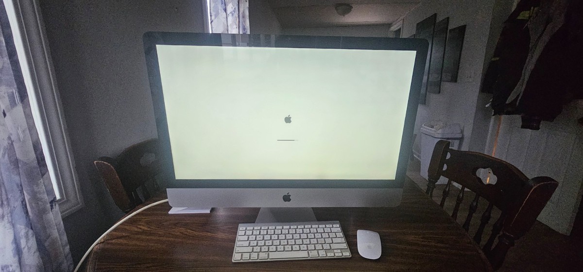Apple iMac A1312 27 inch (1TB, Intel Core i5 2nd Gen., 2.7GHz, 4GB