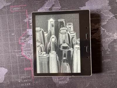 Amazon Kindle Oasis 10th Gen 32GB Wi-Fi E-Reader No Ads Waterproof