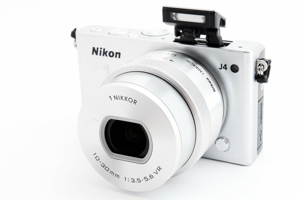 Nikon 1 J4 18.4MP 10-30mm Lens Kit Silver [Exc+++] w/8GB SD Card