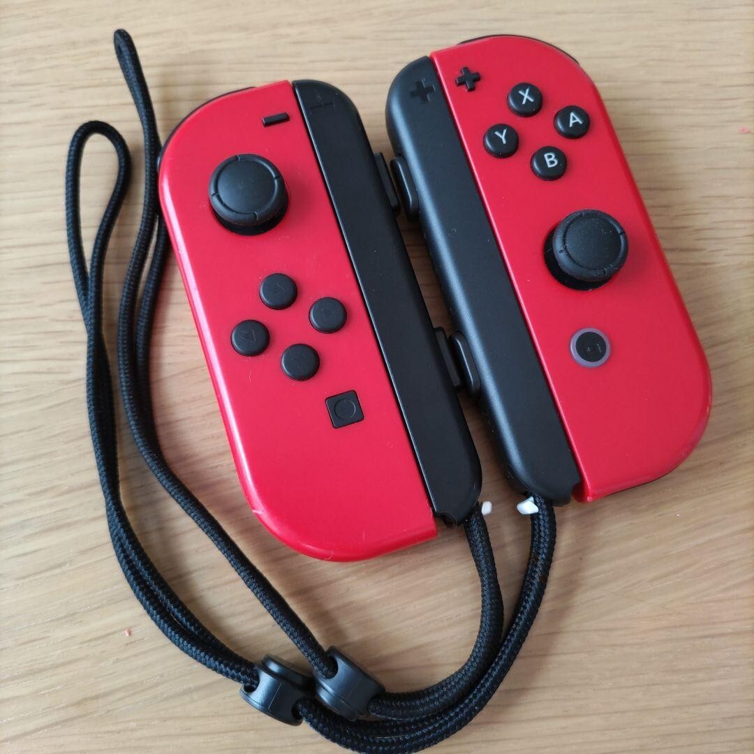 Nintendo Switch - Joy-Con (L/R) - Mario Odyssey Red w/ Straps