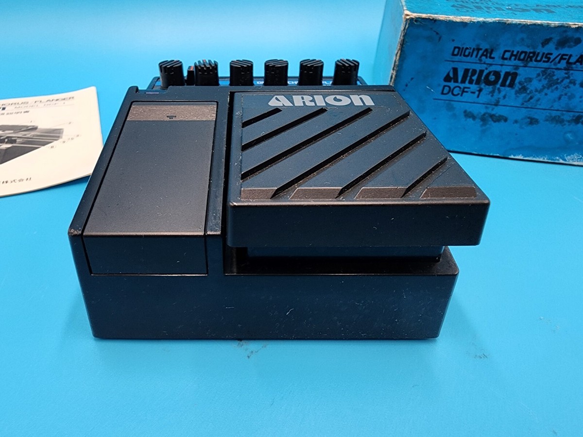 Rare Vintage 80s Arion DCF-1 Digital Chorus / Flanger Guitar