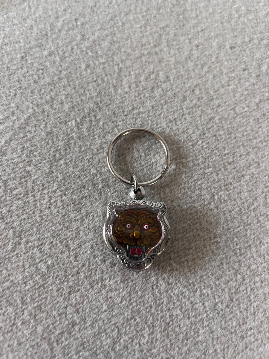 Supreme Tiger Keychain - Silver - NEW | eBay