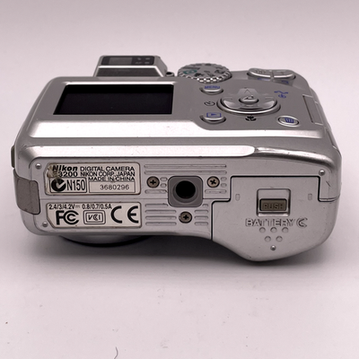 Nikon COOLPIX 3200 3.2MP Digital Camera – Silver – Does Not Turn