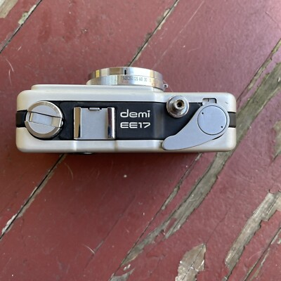 Canon Demi EE17 Half Film Camera w/SH 30mm F1.7 Lens [Near mint