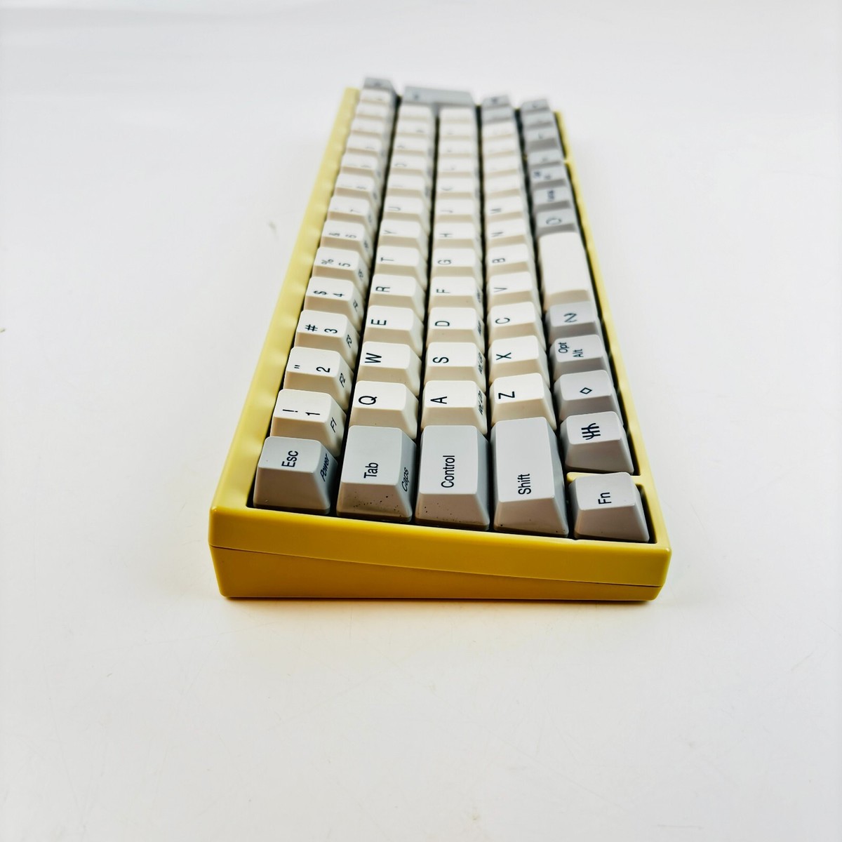 Happy Hacking PFU HHKB Professional JP PD-KB420W Wired Topre