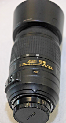 Nikon AF-S DX NIKKOR 55-300mm F/4.5-5.6G ED VR Caps Zoom Lens