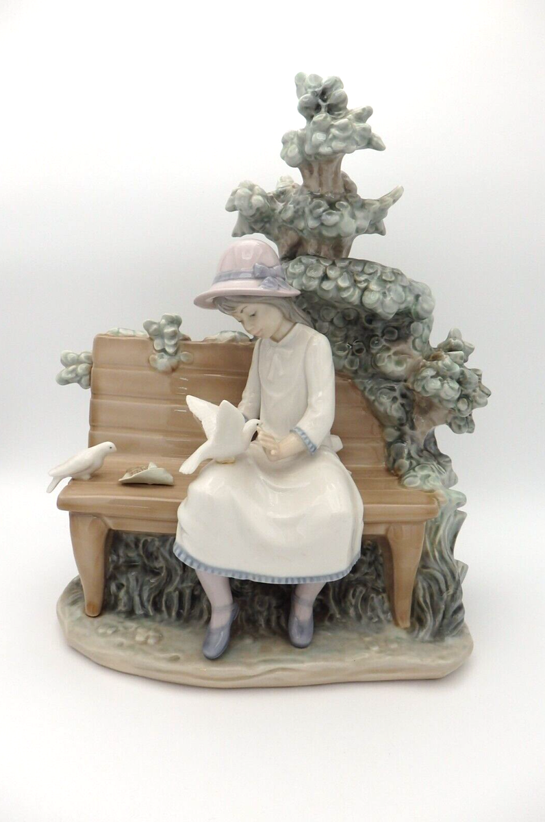 Lladro Nao Porcelain Figurine Girl on Bench Feeding Birds Doves