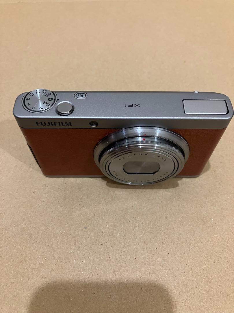 Fujifilm XF1 X Series Compact Digital Camera 12.0MP Brown with