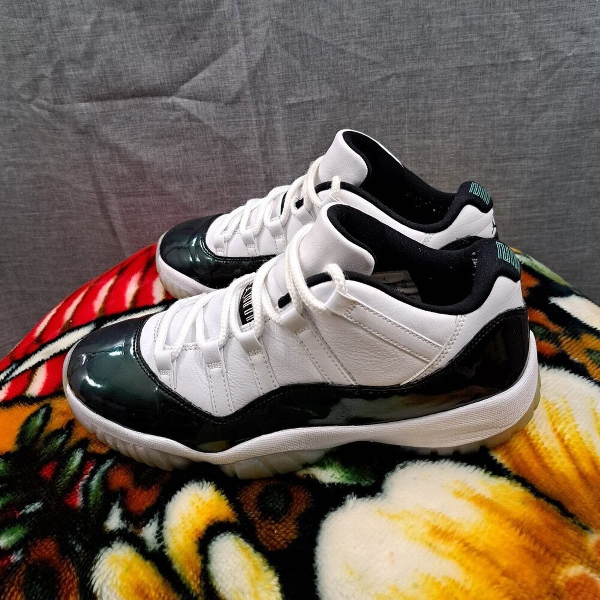 Nike Air Jordan 11 Retro Low Emerald Size 11 Men Sneakers Shoes