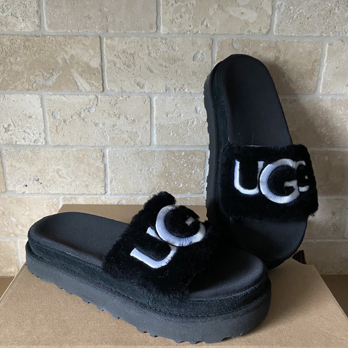 UGG Black Laton Slide Bkack Suede Logo Platform Slide Sandals Size