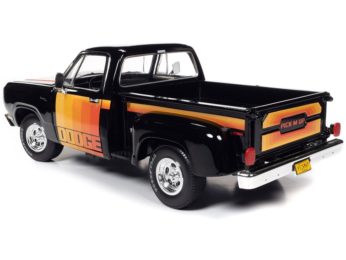 AUTOWORLD 1980 DODGE D150 PICK-M-UP UTILINE PICKUP 1/18 BLACK with