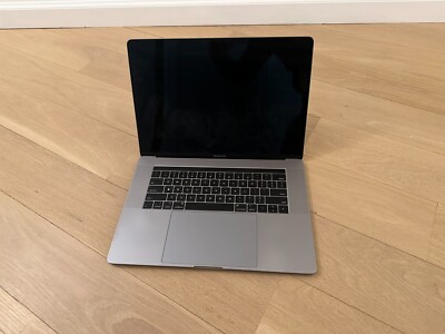 MacBook Pro 15-Inch 
