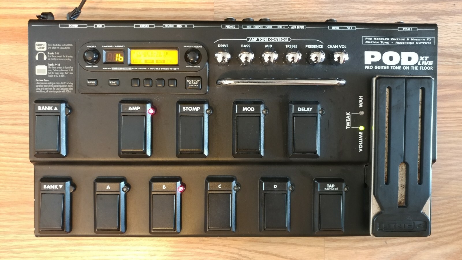 Line 6 POD XT Live Floorboard Guitar Multi-Effects Processor w