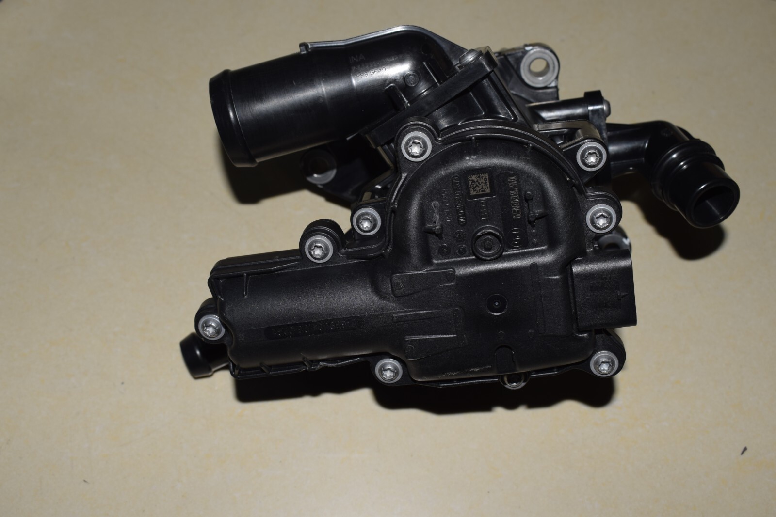 2021 Kia K5 Genuine Thermostat 256002M800 | Genuine OEM