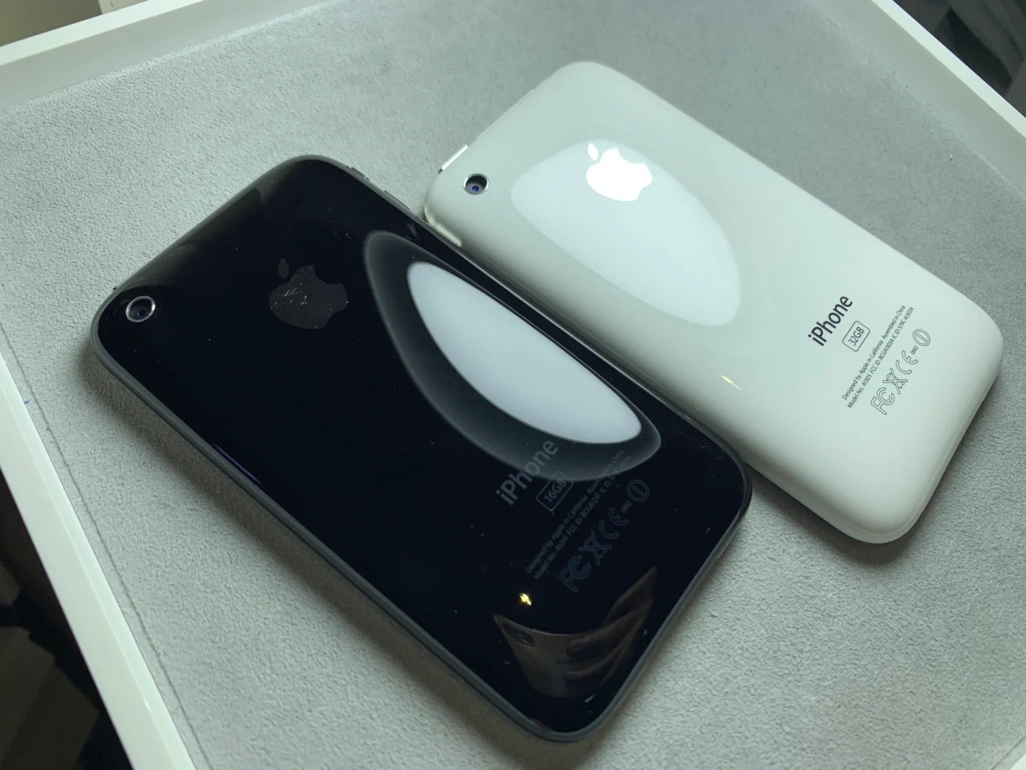 Apple iphone 3rd gen 3gs White Black 8GB 16GB 32GB unlocked | eBay