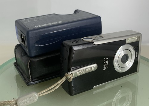 Canon Digital Camera IXUS i PC1060 4.0MP BLACK+CHARGER+COVER