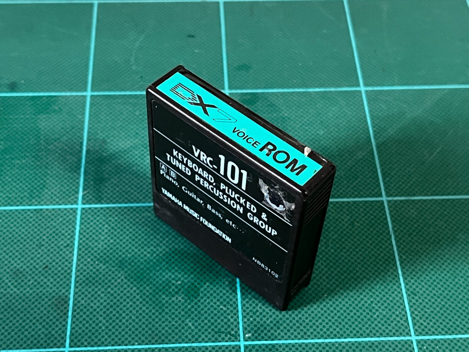 YAMAHA DX7 VOICE ROM VRC-101 KEYBOARD, PLUCKED & TUNED PERCUSSION