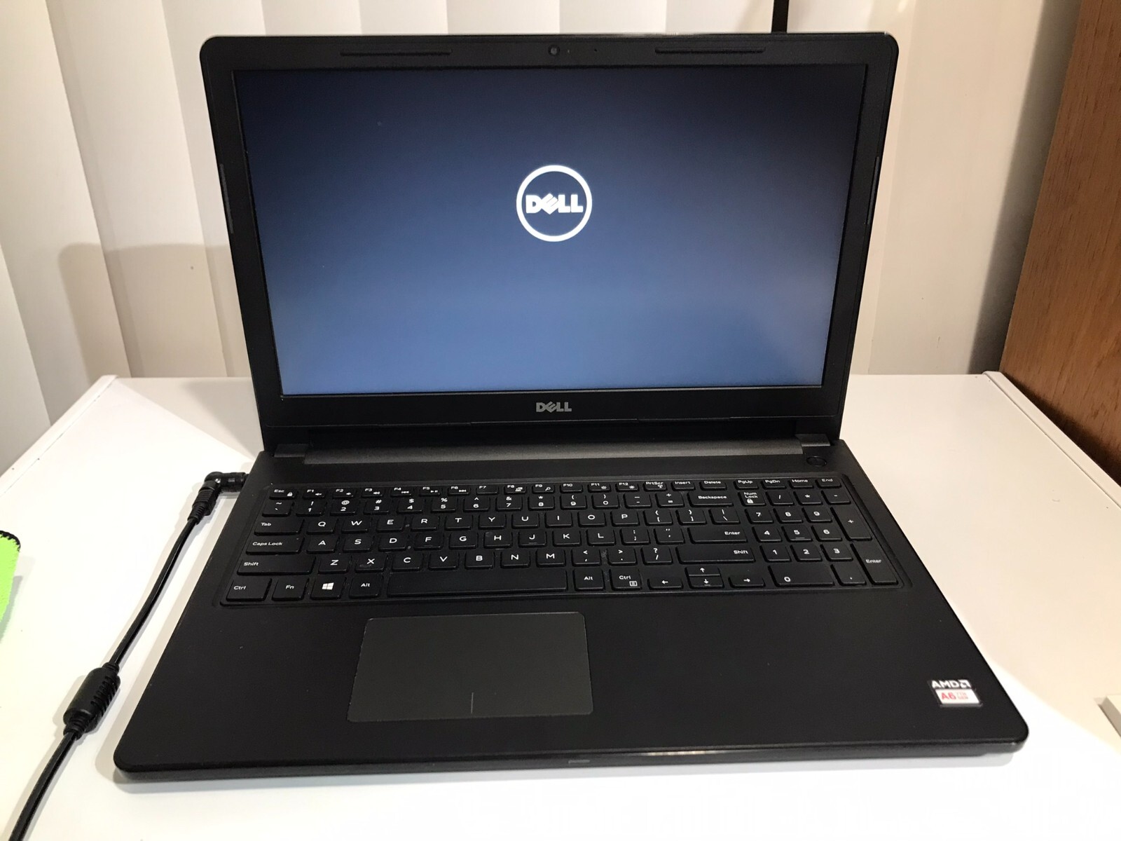 Dell Inspiron 15-3565 | A6 Quad w/Radeon R4 | 8G DDR4 | 256G SSD