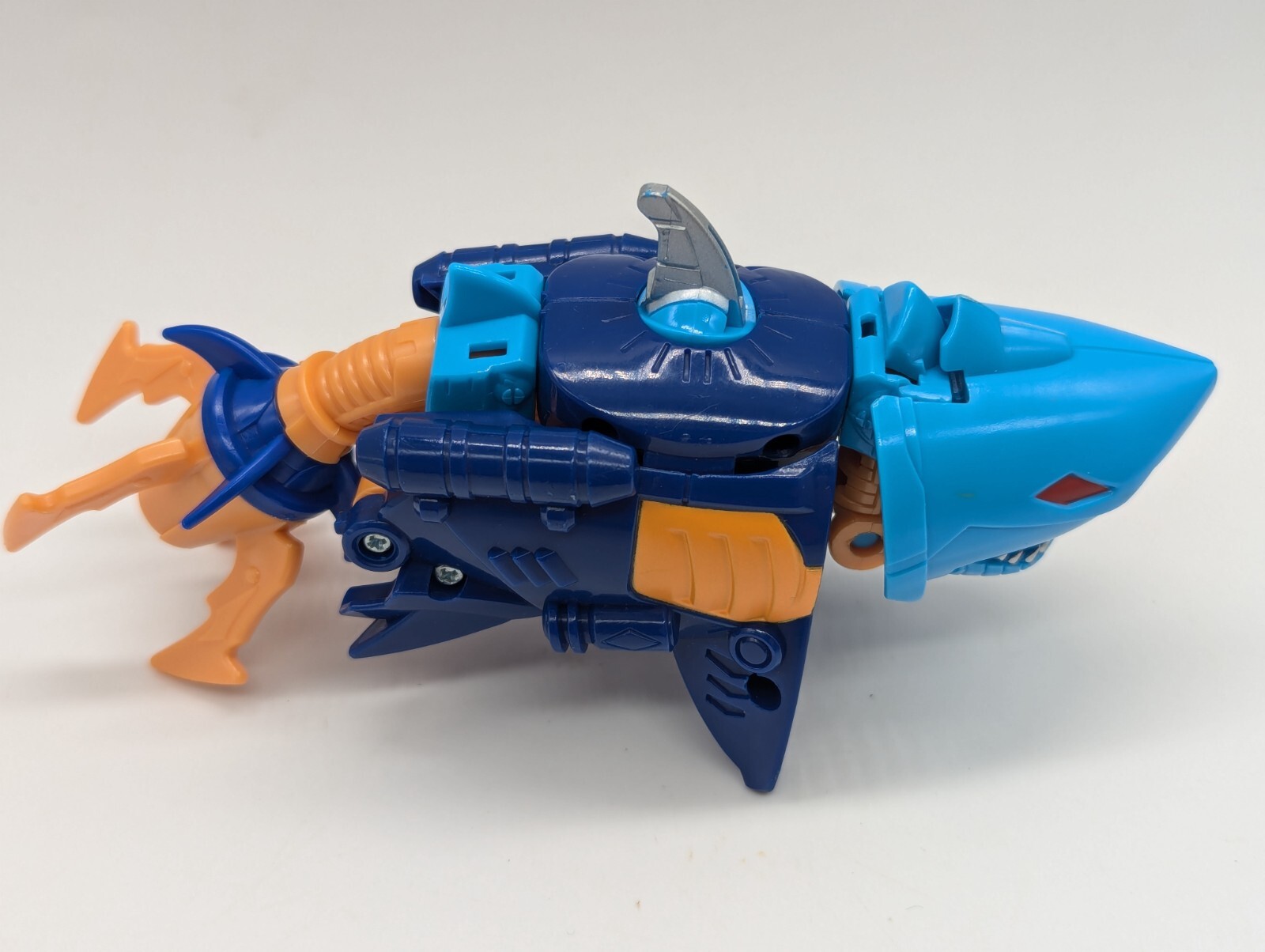 Transformers Cyberverse Action Attackers: 1-Step Changer Skybyte