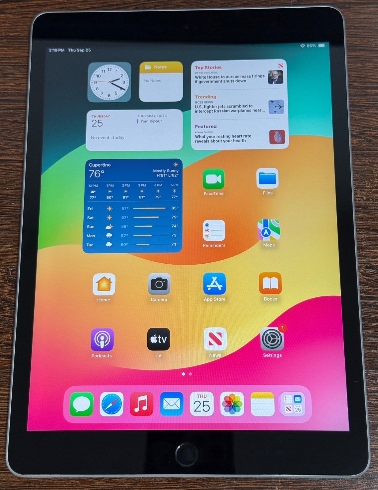 Apple iPad (9th Gen) 64GB Wi-Fi - 10.2