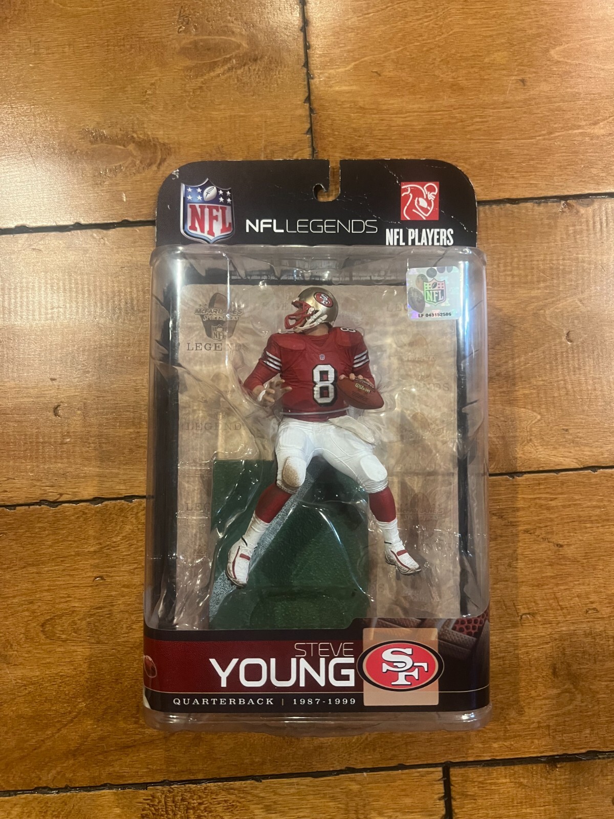 McFarlane NFL Legends San Francisco 49ers Quarterback Steve Young