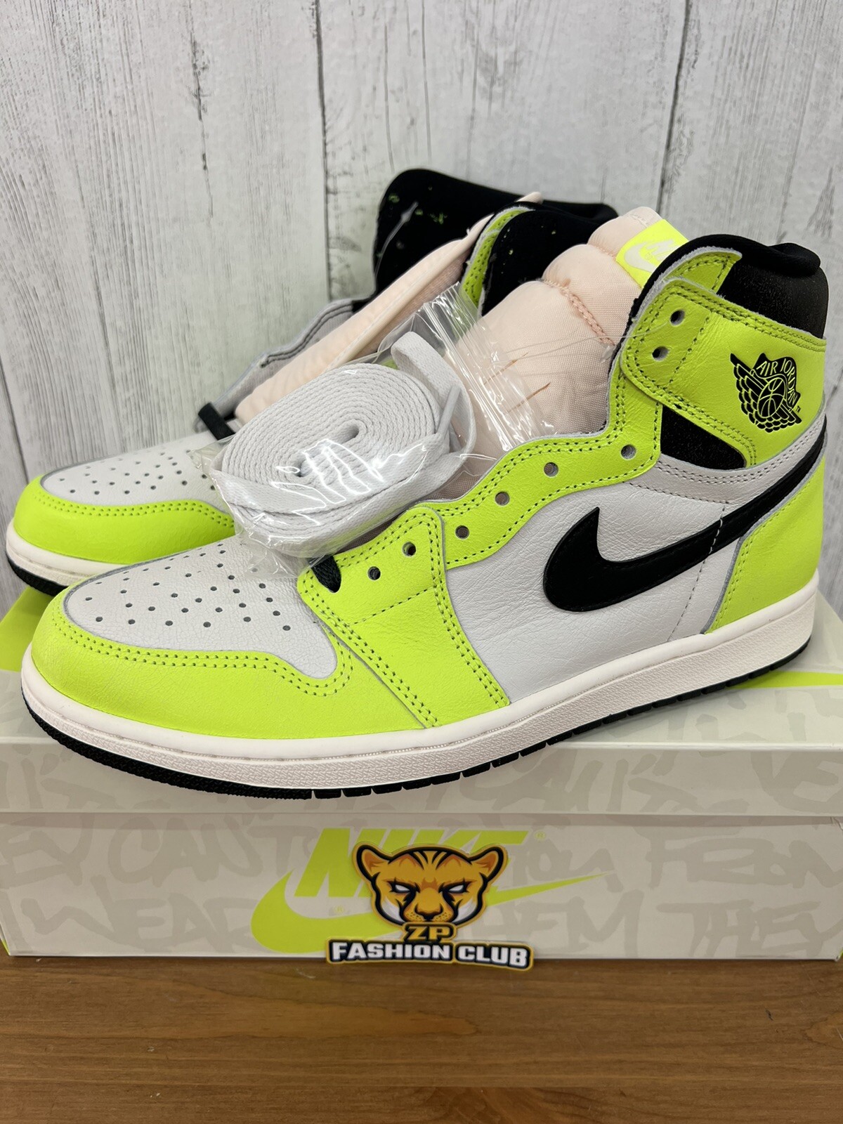 Nike Air Jordan 1 Retro High OG Visionaries MENS 555088-702 | eBay