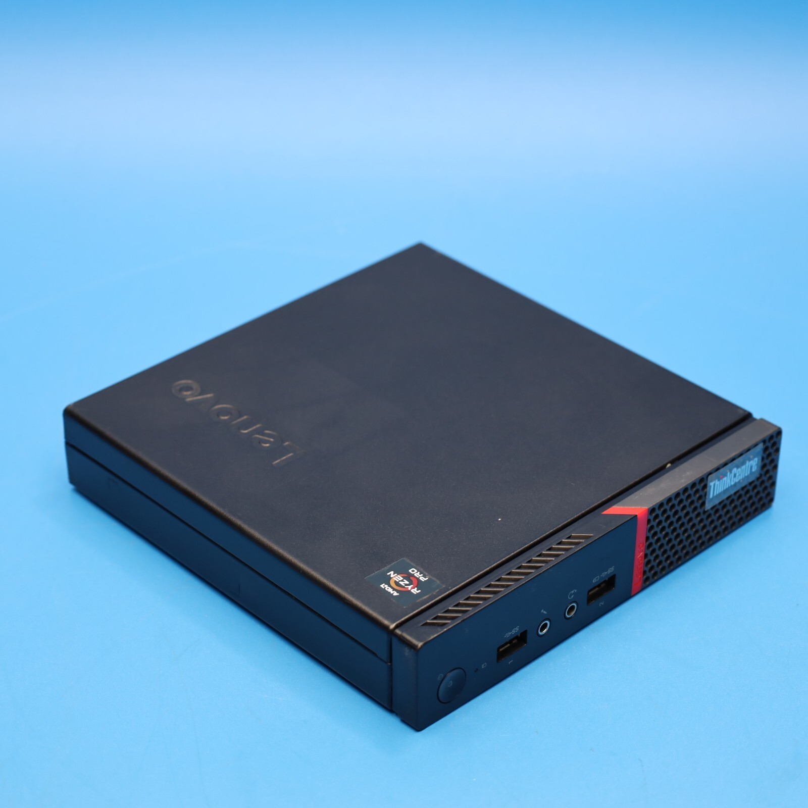 Lenovo ThinkCentre M715Q AMD Ryzen 3 Pro 2200GE 8GB RAM 256GB SSD