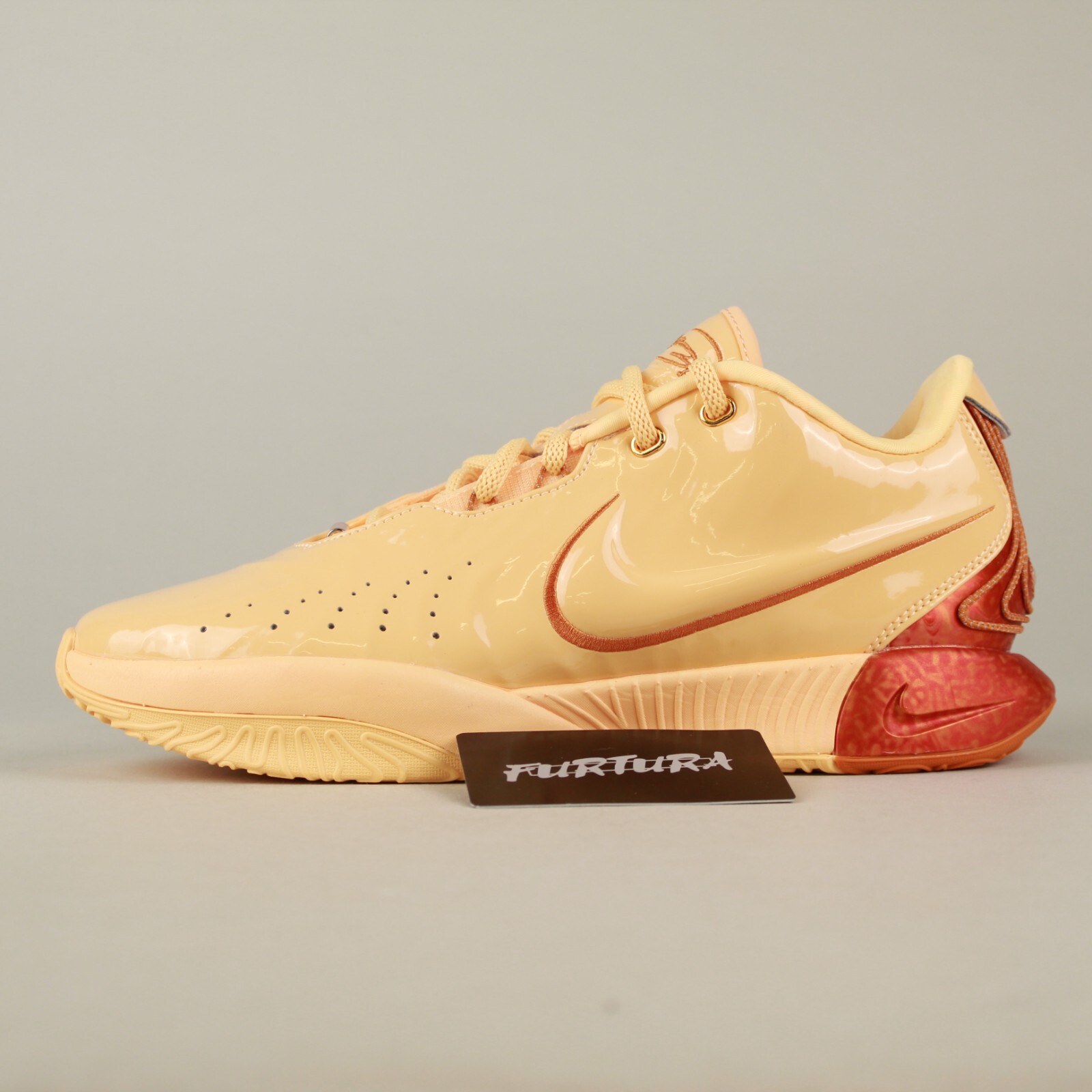 1／1限定フラッシュセール！ NIKE lebron21 32cm