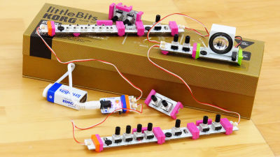 小型モジュールをどんどん連結し誰でもすぐ演奏しまくれるアナログ