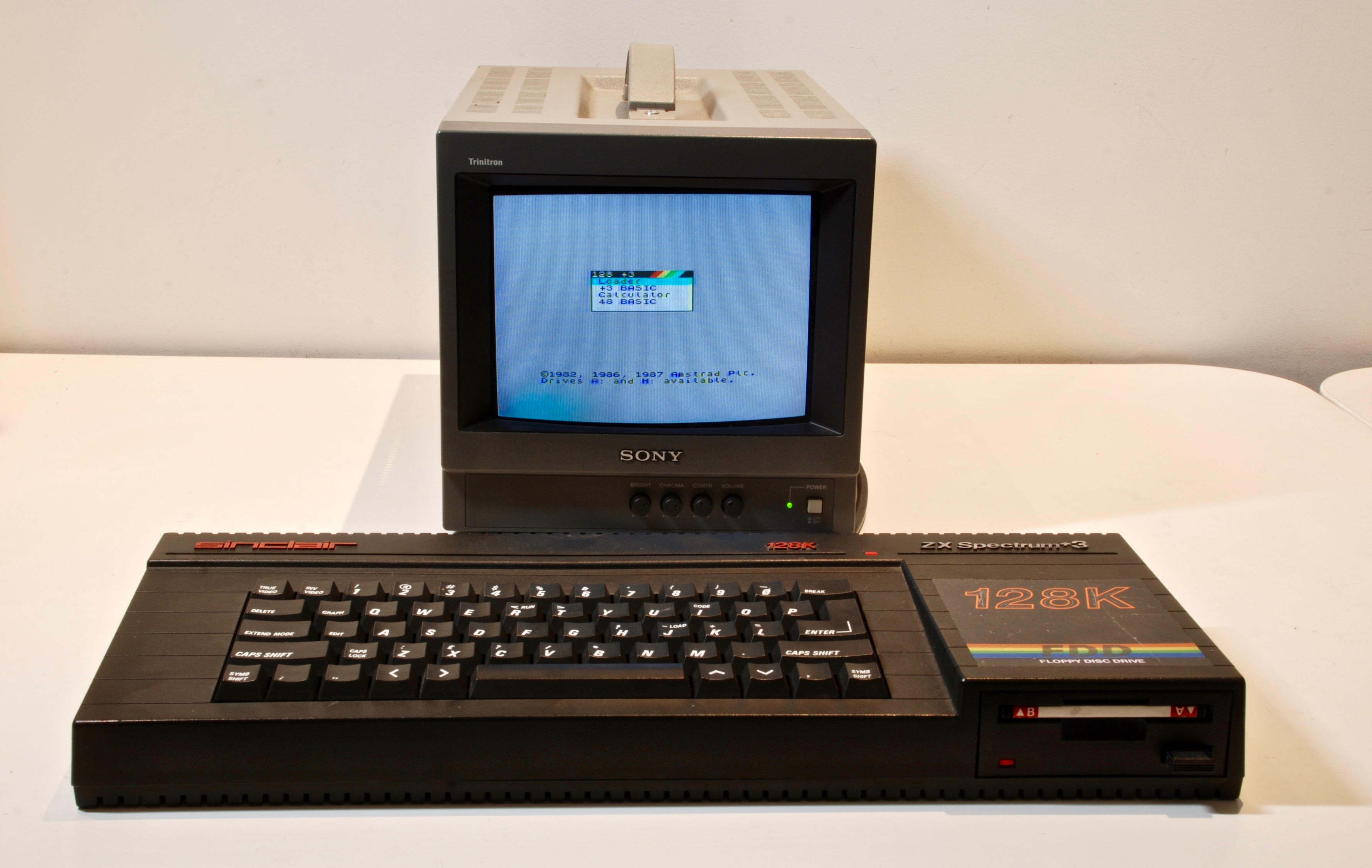 Sinclair ZX Spectrum +3 - Old Crap Vintage Computing