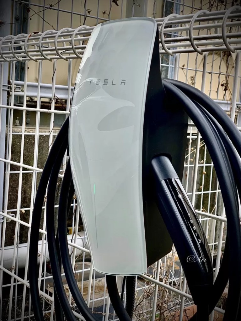 第三世代の新ウォールコネクター発売 – -Pure EV- テスラのある生活