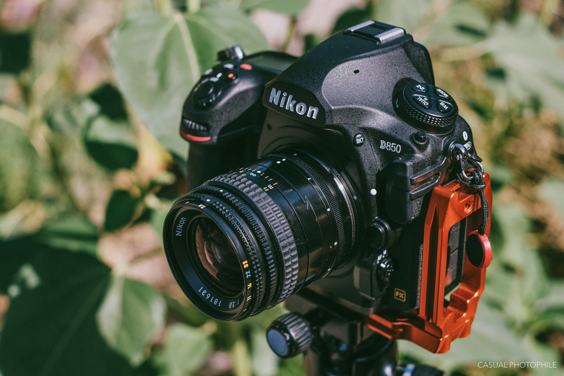 Nikon PC-Nikkor 35mm f/2.8 - the First 35mm Perspective Control