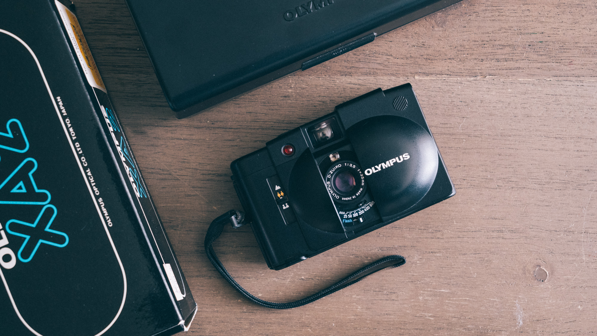 Olympus XA4 Macro Review - Great Things in Small Packages