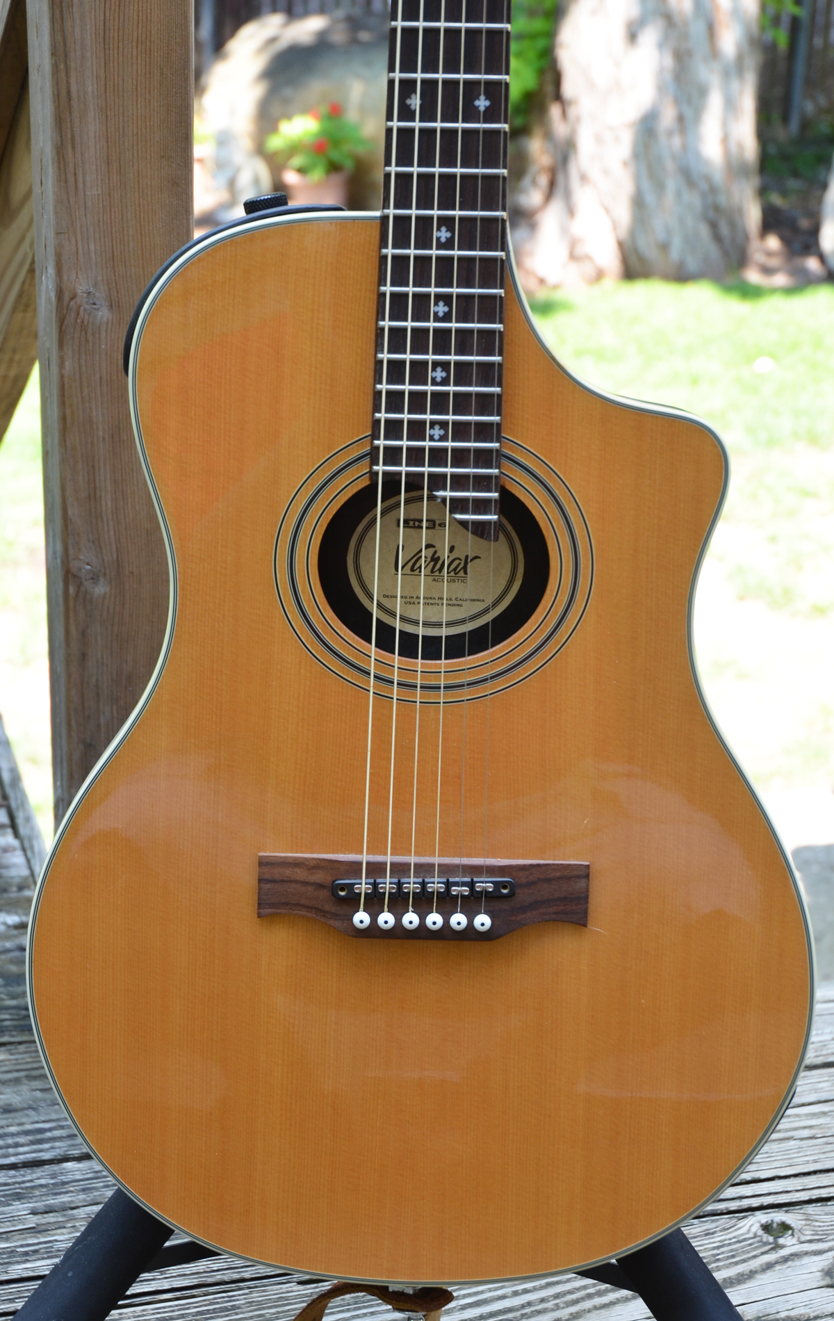 Line 6 Variax Acoustic 700 | ChasingGuitars