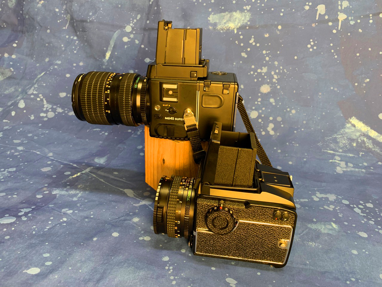 Review: Mamiya 645 1000S Medium Format Film Camera – Beyond the