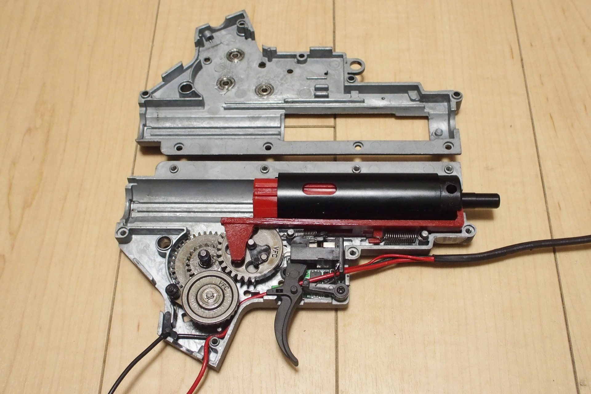 VFC/Cybergun SIG MCXの分解レビュー（主に内部の分解をしていきます