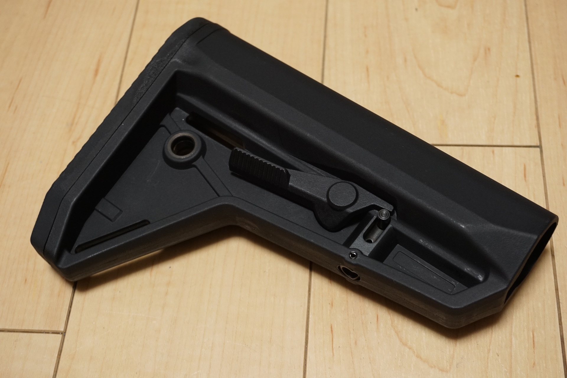 ぽっと出てきたMAGPUL MOE SLストックのレプリカを買ってみたので