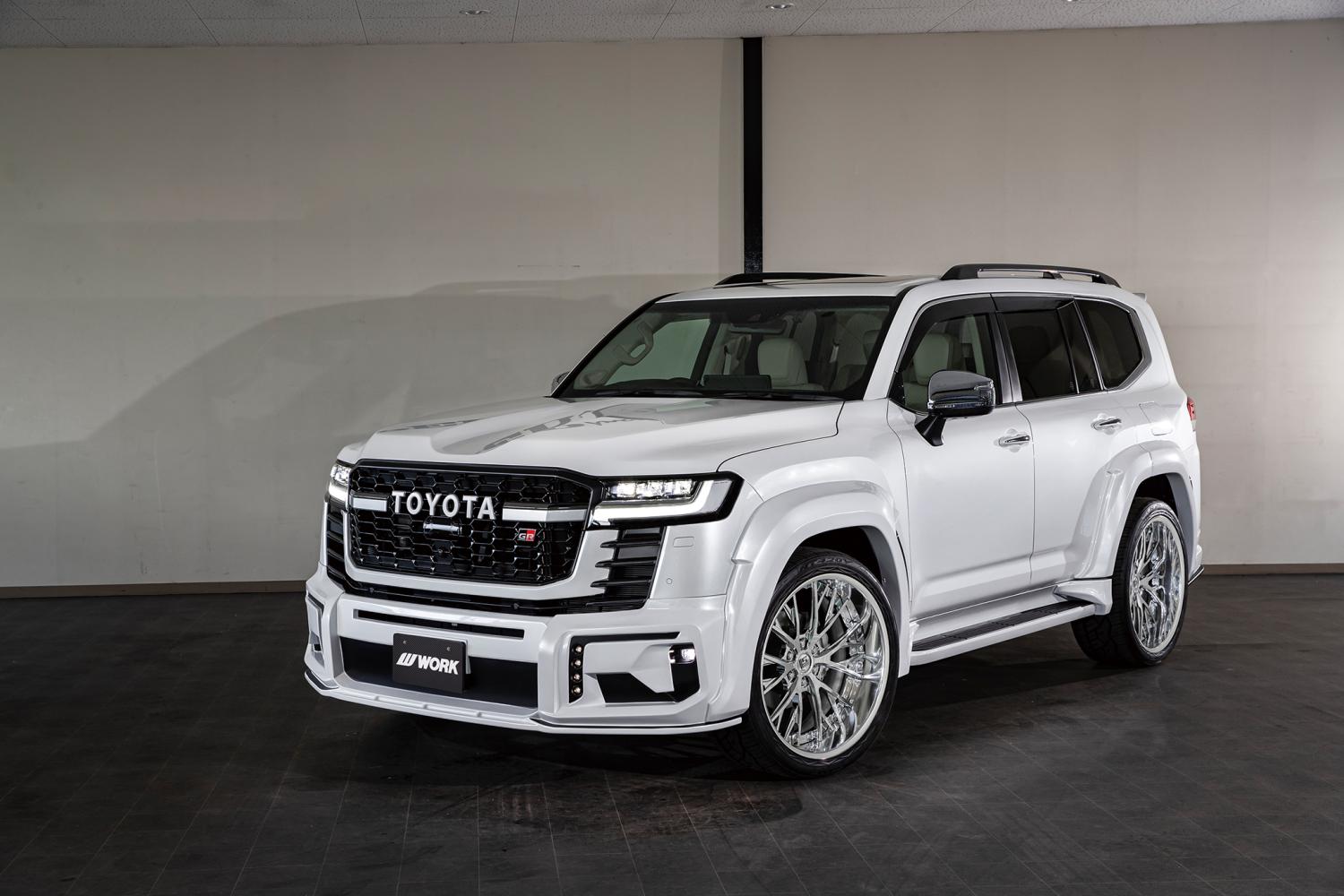 2025年版】ランドクルーザー300のカスタム大辞典！カスタム方法