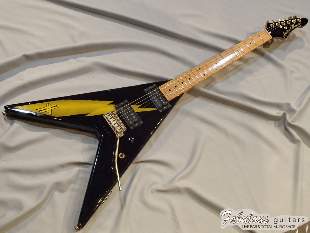 Aria Pro ll XX Deluxe /Maple fingerboad – Fabulous guitars