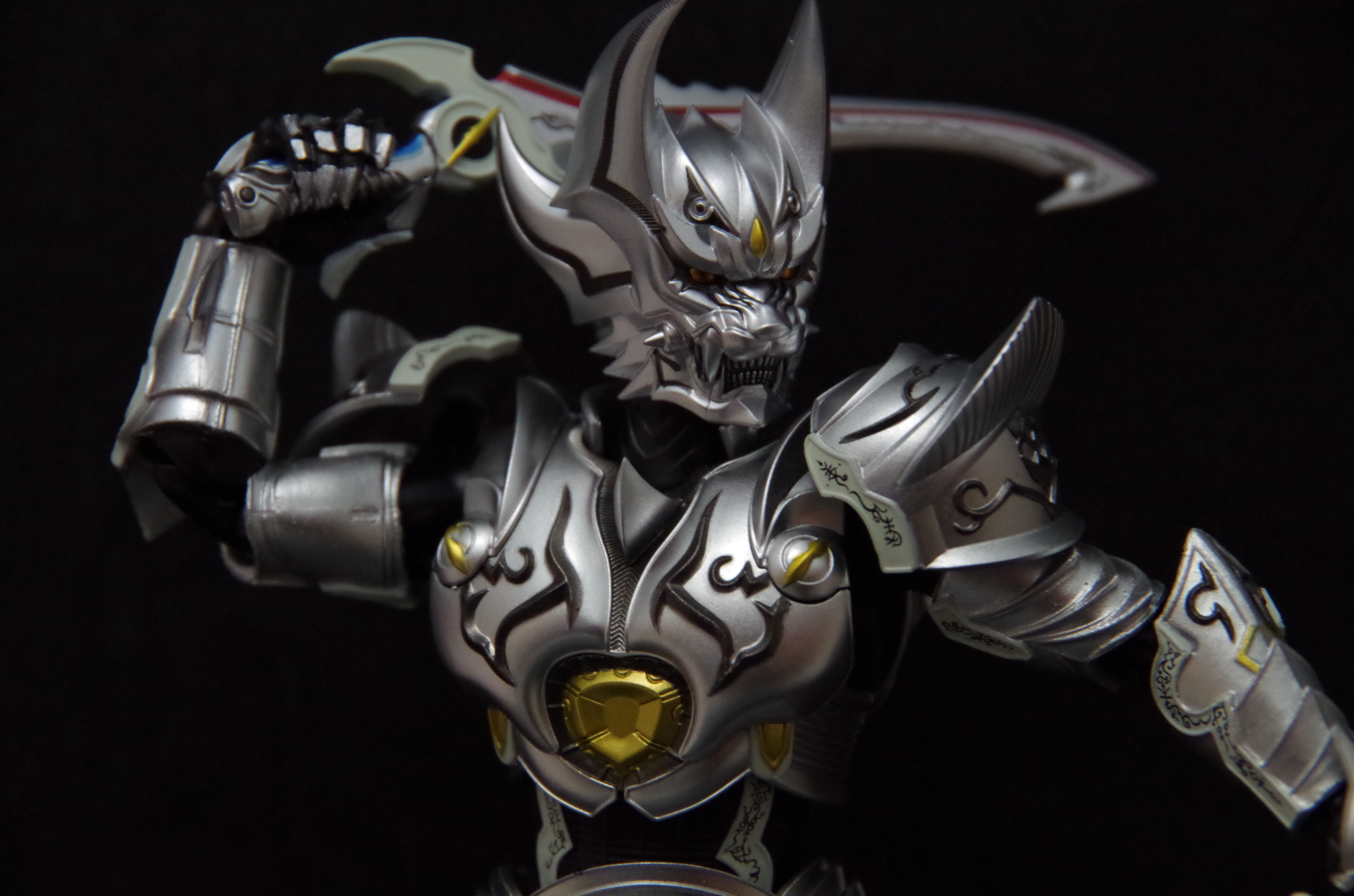 S.H.Figuarts 真骨彫製法 銀牙騎士ゼロ | フィギュアレン