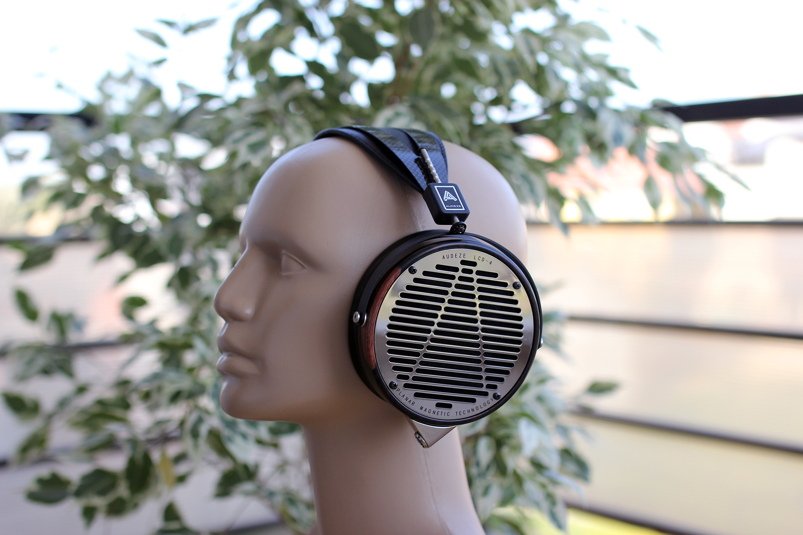 Audeze LCD-4 - Review - HeadMania