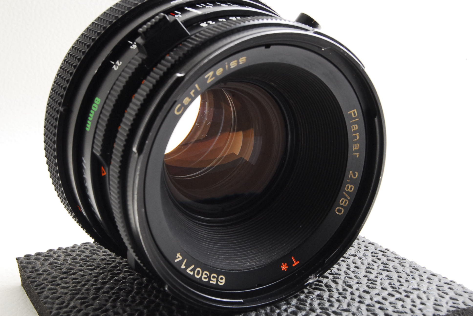 HASSELBLAD Carl Zeiss Planar 80mm F2.8 修理報告 – レンズ修理なら