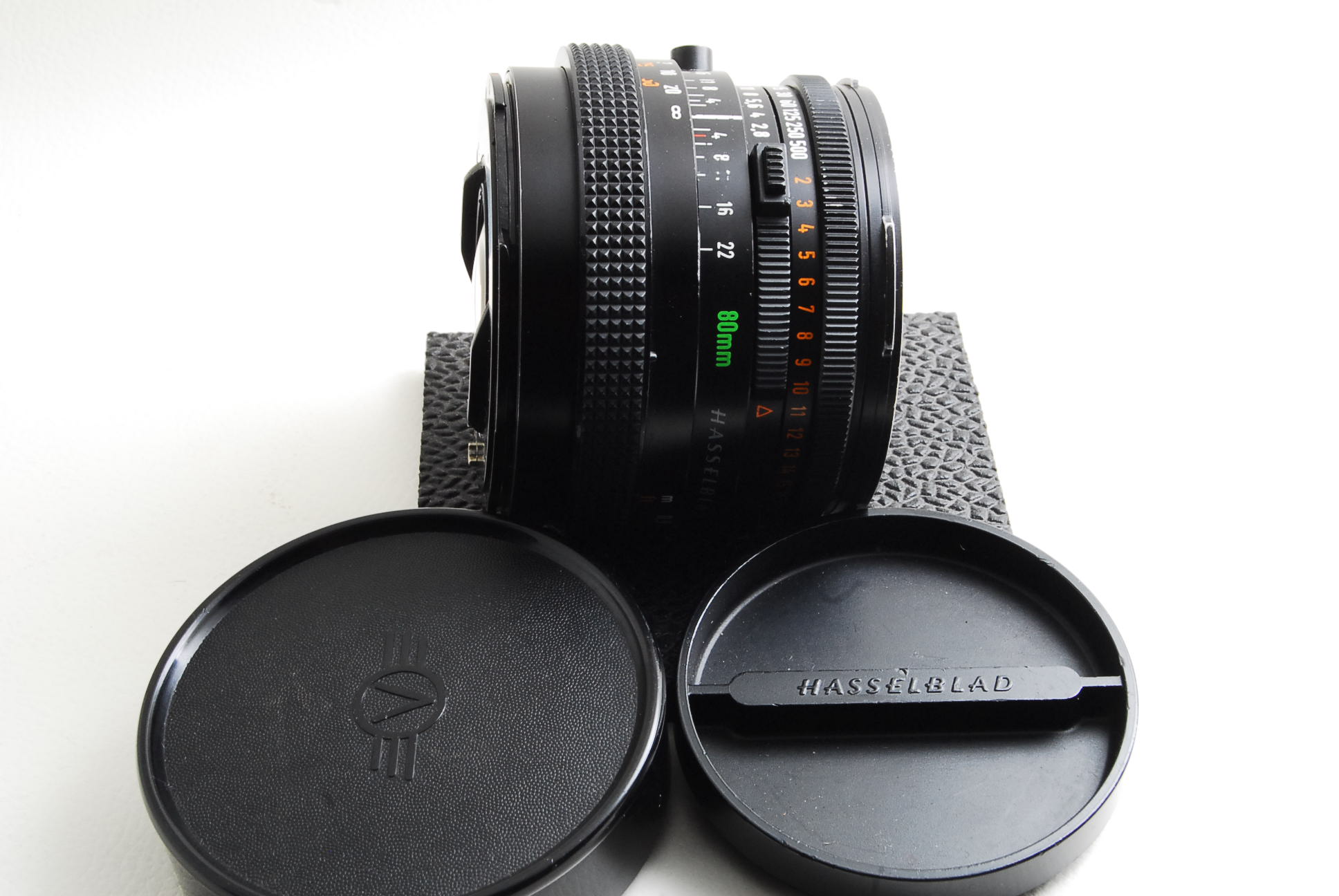 HASSELBLAD Carl Zeiss Planar 80mm F2.8 修理報告 – レンズ修理なら