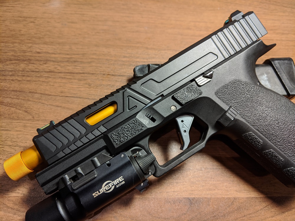 東京マルイG17のスライドをモダンでイケてるAGENCYタイプに交換