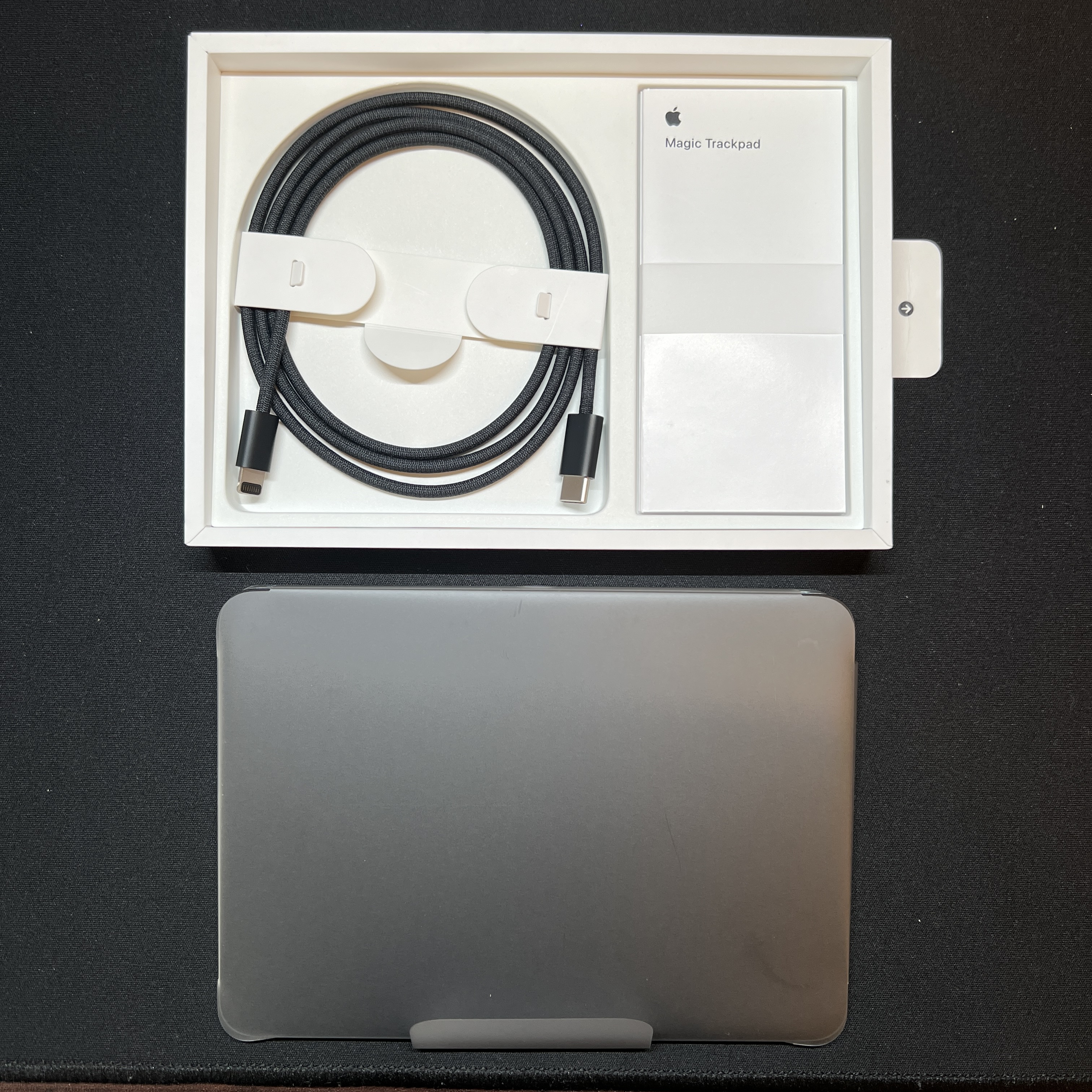 Magic Trackpadブラック！気になる色を最速レビュー！ - MOZUブログ