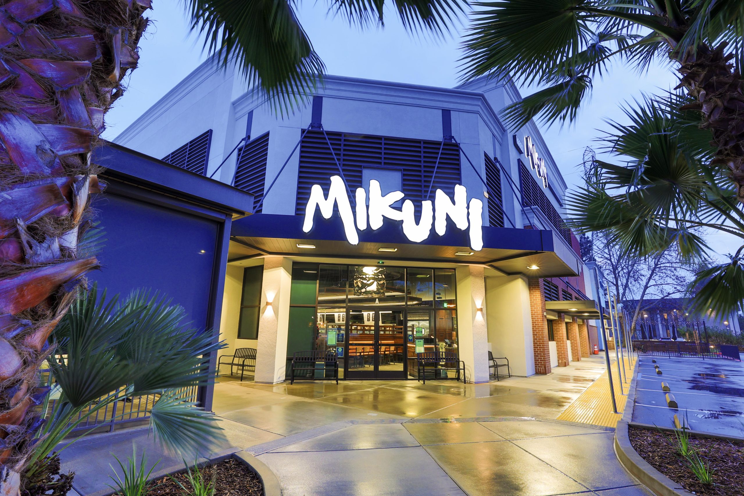 The Oaks (by Pavilions) - Mikuni Sushi