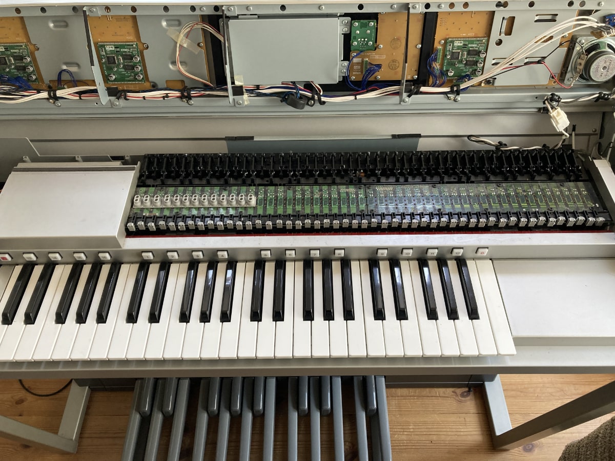 エレクトーン修理 3音出ず - MPC 富山・石川・福井で楽器販売・教室