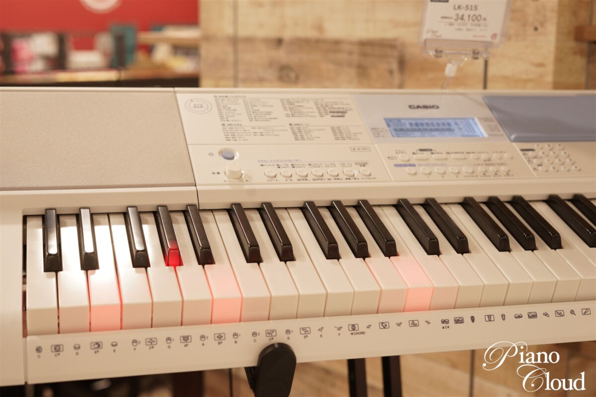 光る鍵盤が目印！演奏をらくらく楽しむキーボード | ピアノ専門店